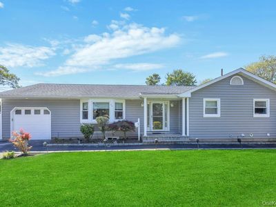 38 Beach Street, West Islip, NY, 11795