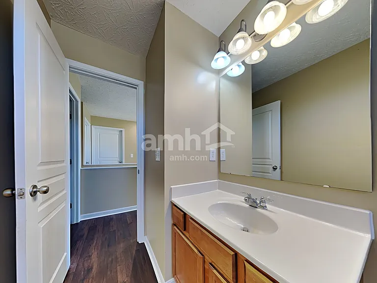 6908 Lucia Dr — Photo 15