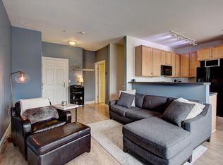 1920 N Farwell Ave APT 211, Milwaukee, WI 53202