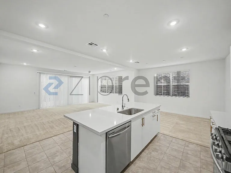 15796 Caterpillar Dr — Photo 10