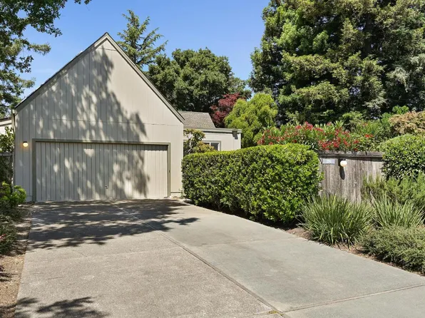 110 Calle Merlot, Sonoma, CA 95476