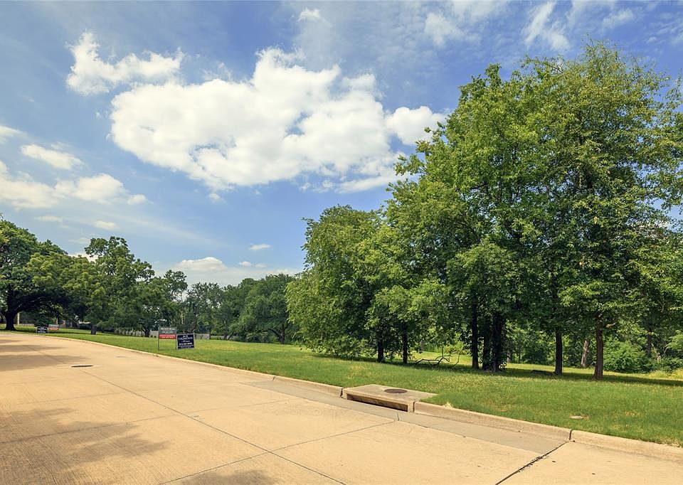 1st image of 54 Braewood Pl Lot 19B