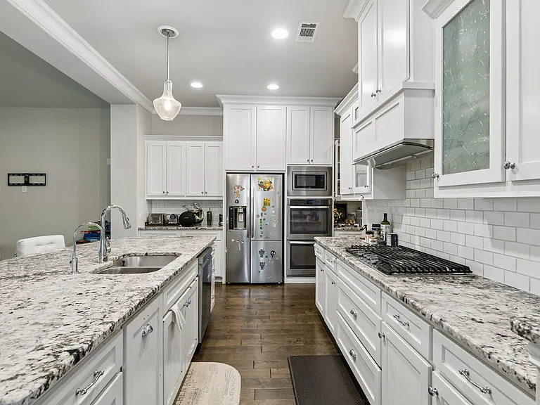 3028 Dustywood Dr — Photo 6