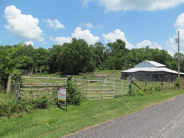 2nd image of 747 Kendall Branch Rd