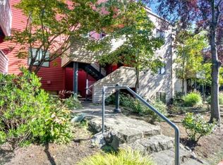 720 NW Naito Pkwy APT D12, Portland, OR 97209