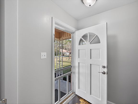 5th image of 119 Mulberry Way