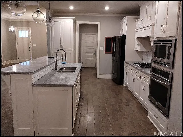 17 Rosans Ct — Photo 5