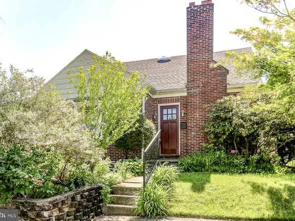 300 S George St, Mechanicsburg, PA 17055