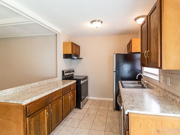 5th image of 617 Brailsford Blvd