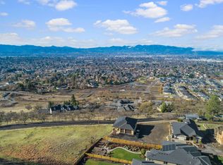 3266 Annapolis Dr, Medford, OR 97504