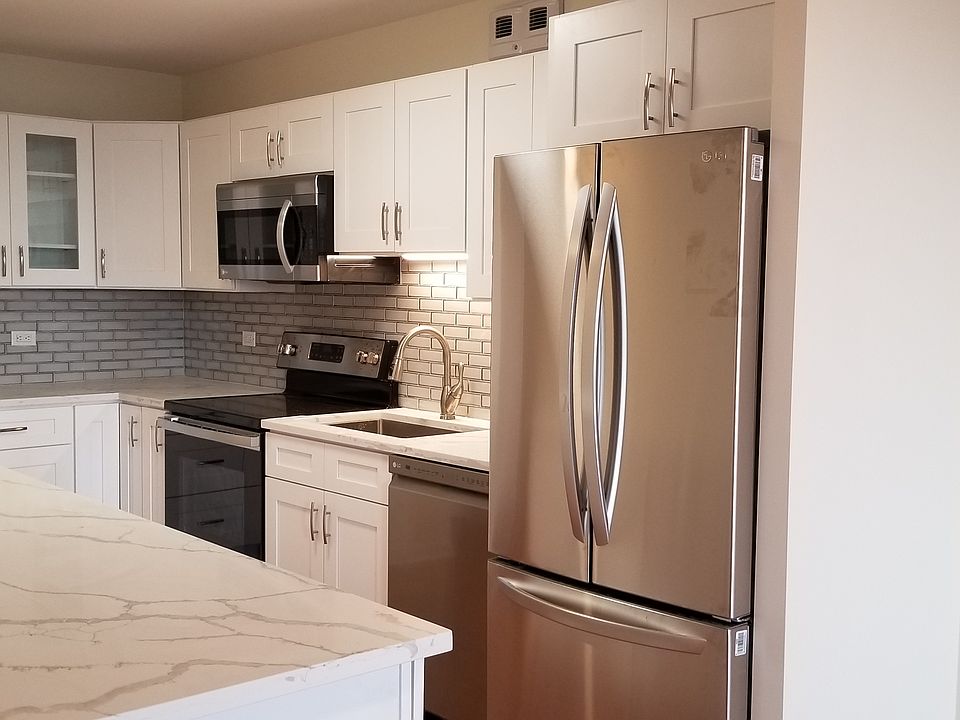 1st image of 1660 N La Salle St #3010