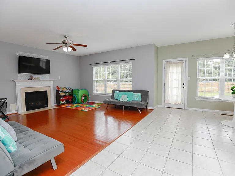 2200 Elijah St — Photo 10