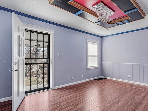 5th image of 1013 McKinnie Ave
