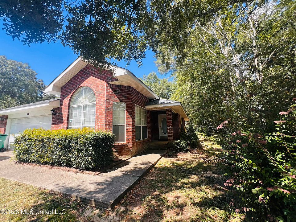 1st image of 7833 Moanalua Way
