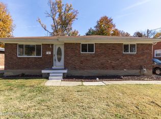 4821 Valla Rd, Louisville, KY 40213