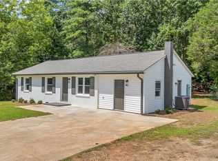 284 Rollingwood Dr, Hays, NC 28635