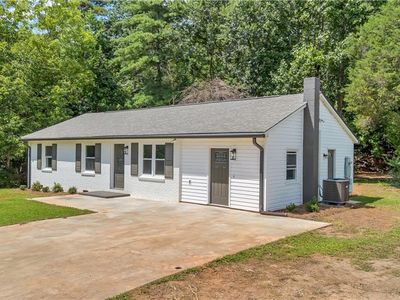 284 Rollingwood Dr, Hays, NC, 28635