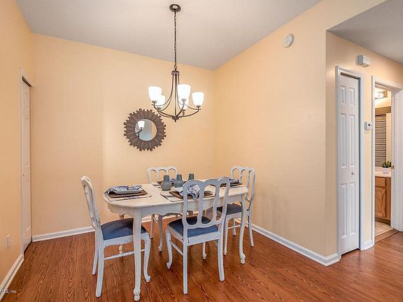 5th image of 93 Jardin De Mer Pl