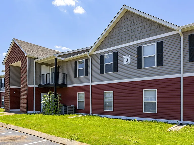 Chariot Pointe Apartments — Photo 20