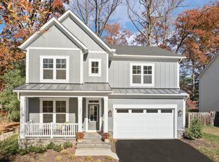 611 Tapawingo Rd SW, Vienna, VA 22180
