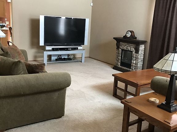 3rd image of 3953 N Port Dr