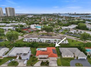 1221 Singer Dr, Riviera Beach, FL 33404