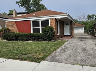12727 S Carpenter St, Calumet Park, IL 60827