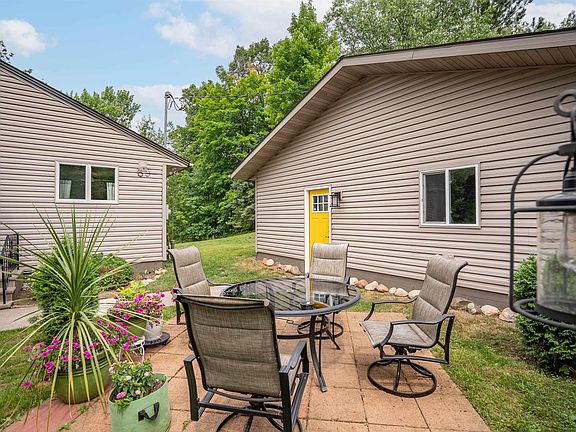 3rd image of 1295 Gault Rd