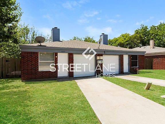 2nd image of 425 Casie Ct