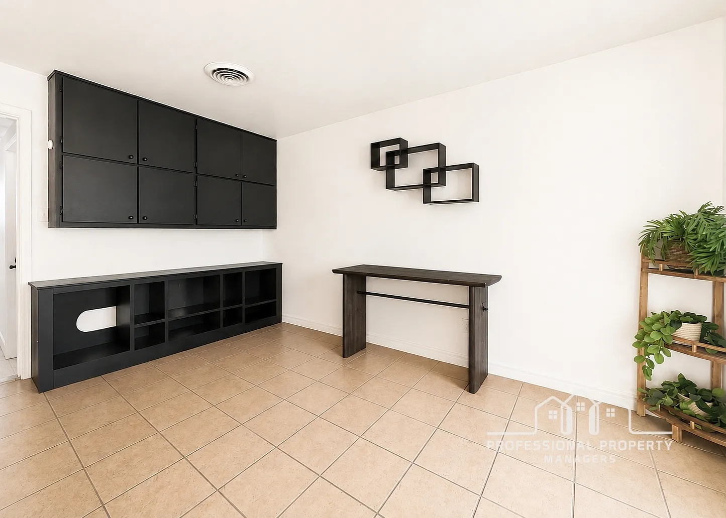 3 bed, 1328 sqft, $1,700 — Photo 3