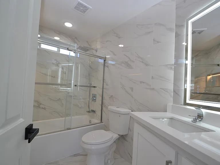 3504 Beach Dr SW — Photo 21