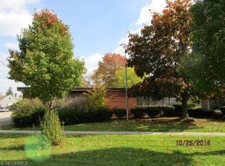 5117 Lee Rd, Maple Heights, OH 44137