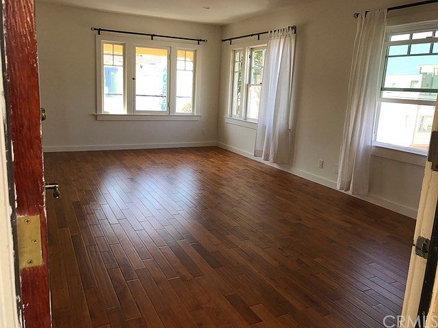 1st image of 120 35th St