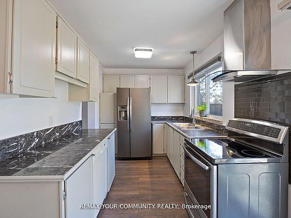 5th image of 1020 Central Park Dr #39