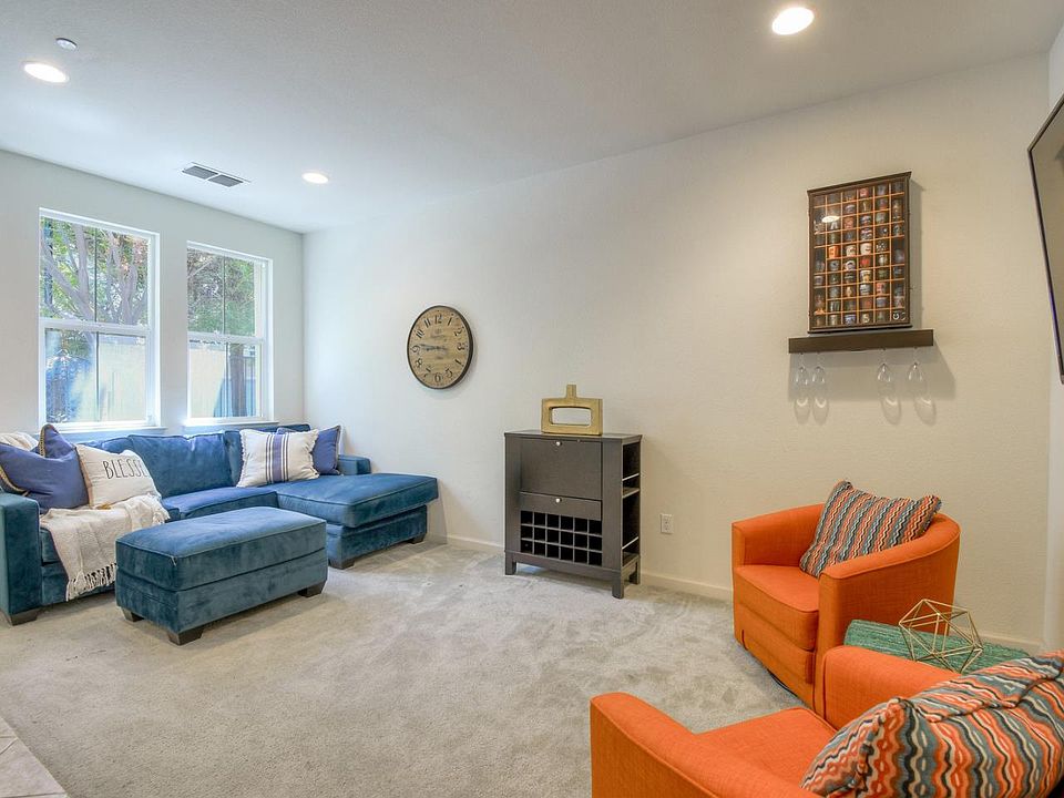 1st image of 1680 Shore Pl Unit 3