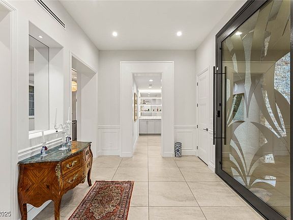 3rd image of 309 Royal Aberdeen Way