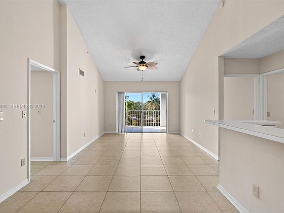 5th image of 2600 S University Dr APT 326