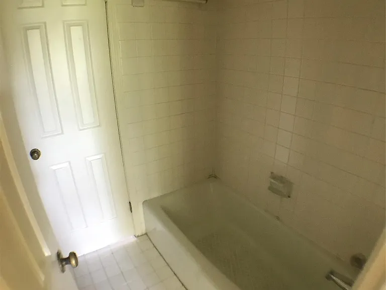 2100 San Gabriel St #302 — Photo 9