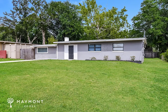 3 bed, 1.0 bath, 1195 sqft, $1,545 — Photo 3