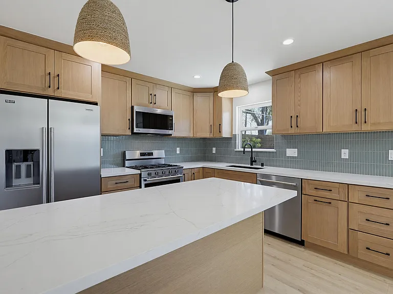 2036 Pomona Ave #C — Photo 6