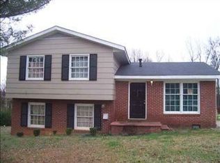 211 Old Farm Rd, Moore, SC 29369