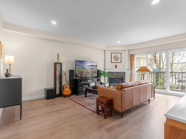 11888 Mellis Dr #7, Richmond, BC V6X 1M1