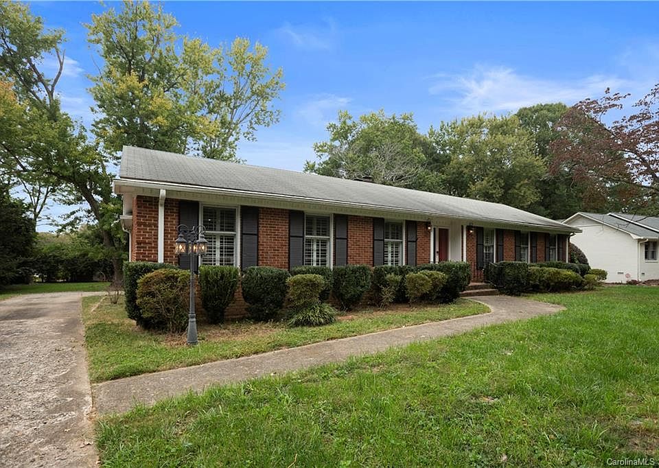 600 Lansdowne Rd, Charlotte, NC 28270 Zillow