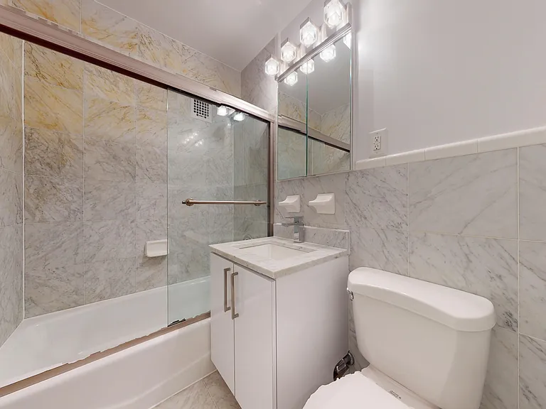 305 W 13th St #6-G — Photo 6