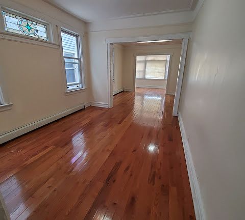 4th image of 33 Clarke Ave #1