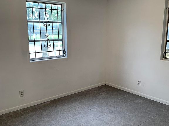 2nd image of 1752 Myrtle Ave