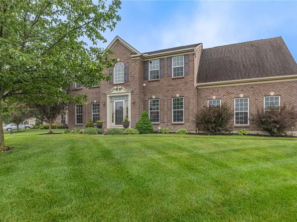 9372 Aspen Brook Ct, Centerville, OH 45458