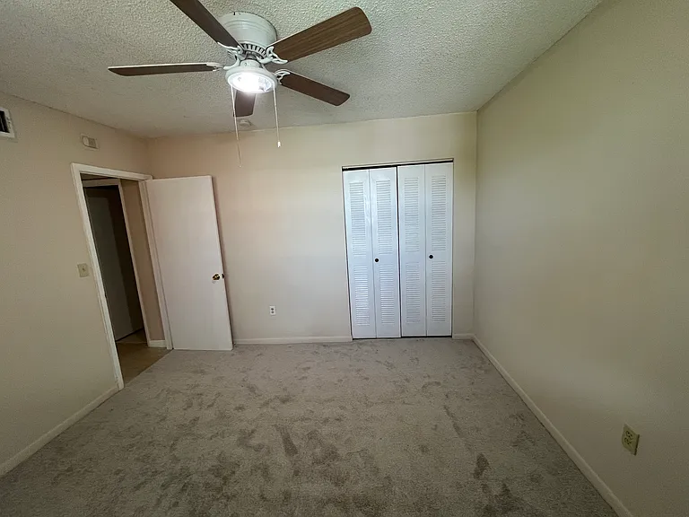 11301 SW 200th St #305-C — Photo 10