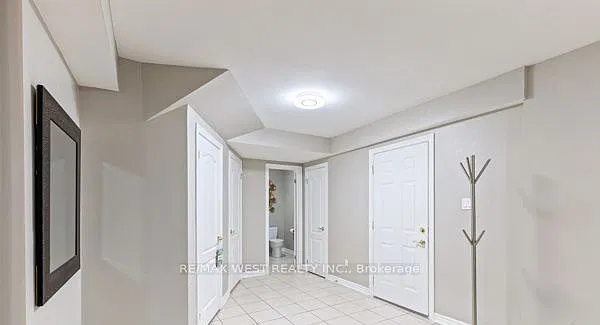2 bed, $2,000 — Photo 4
