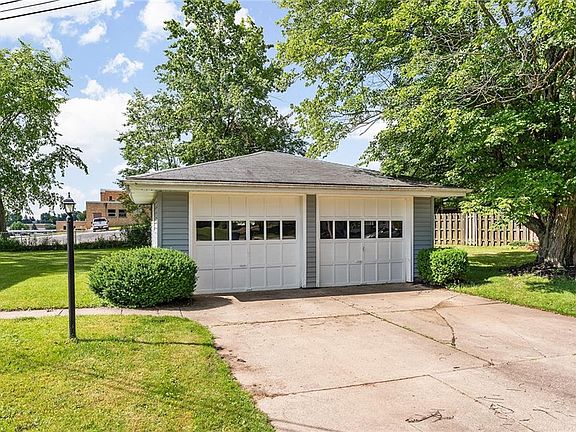 5th image of 3208 Pleasant Dr